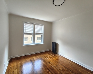1640 W Albion Avenue - Photo Thumbnail 11