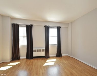 2909 N Sheridan Road - Photo Thumbnail 5