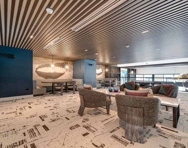 750 Hawthorn Row - Photo Thumbnail 6