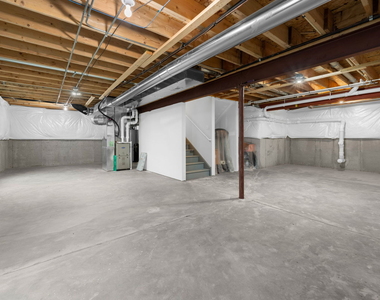 714 Juniper Street - Photo Thumbnail 11