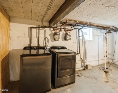 2621 W Gregory Street - Photo Thumbnail 12