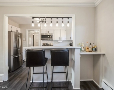 2621 W Gregory Street - Photo Thumbnail 5