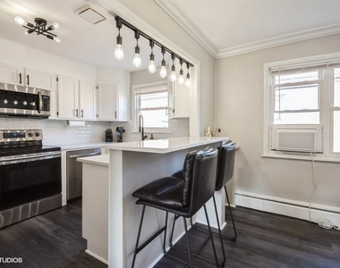 2621 W Gregory Street - Photo Thumbnail 4