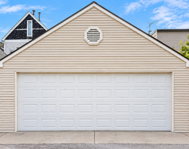 3636 N Hermitage Avenue - Photo Thumbnail 11