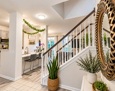1288 W Black Wolf Road - Photo Thumbnail 2
