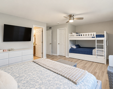 1288 W Black Wolf Road - Photo Thumbnail 13
