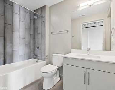 1241 N Milwaukee Avenue - Photo Thumbnail 12