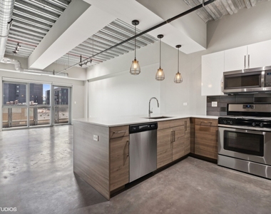 1241 N Milwaukee Avenue - Photo Thumbnail 7