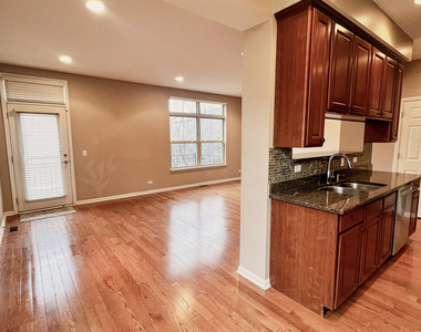 742 Summit Lane - Photo Thumbnail 2