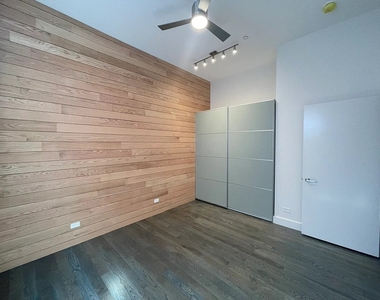 1057 N Wolcott Avenue - Photo Thumbnail 16