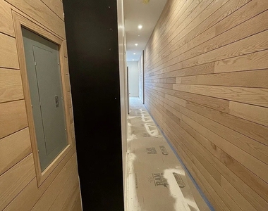 1057 N Wolcott Avenue - Photo Thumbnail 27