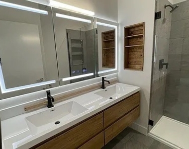 1057 N Wolcott Avenue - Photo Thumbnail 32