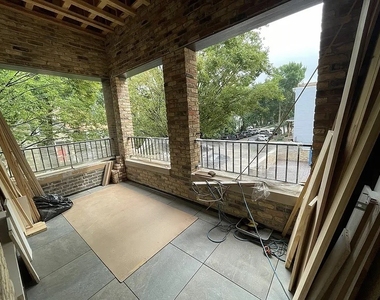 1057 N Wolcott Avenue - Photo Thumbnail 16