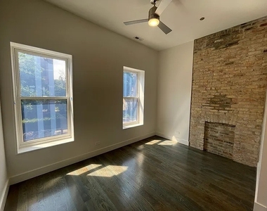 1057 N Wolcott Avenue - Photo Thumbnail 26