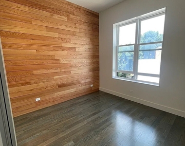 1057 N Wolcott Avenue - Photo Thumbnail 14