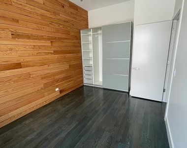 1057 N Wolcott Avenue - Photo Thumbnail 18