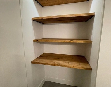 1057 N Wolcott Avenue - Photo Thumbnail 13