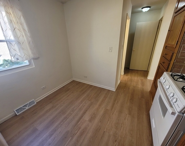 8950 Skokie Boulevard - Photo Thumbnail 5
