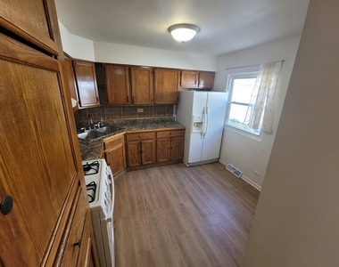 8950 Skokie Boulevard - Photo Thumbnail 3
