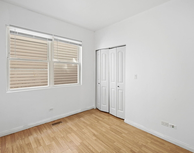 1342 E 73rd Street - Photo Thumbnail 11