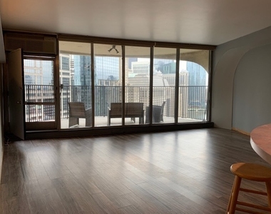 300 N State Street - Photo Thumbnail 2