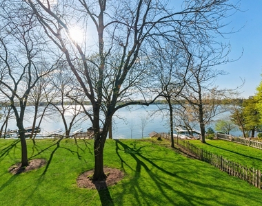 6922 238th Avenue - Photo Thumbnail 9