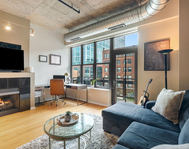 849 N Franklin Street - Photo Thumbnail 4