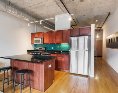 849 N Franklin Street - Photo Thumbnail 2