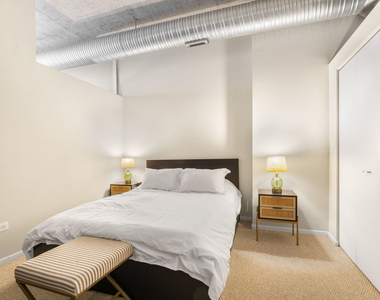 849 N Franklin Street - Photo Thumbnail 5
