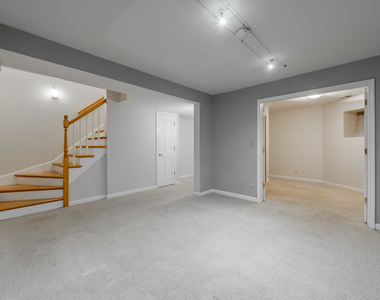 1017 W Dakin Street - Photo Thumbnail 27