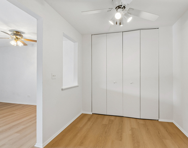 2424 E Oakton Street - Photo Thumbnail 6