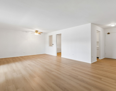 2424 E Oakton Street - Photo Thumbnail 3