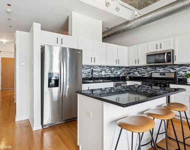 849 N Franklin Street - Photo Thumbnail 5