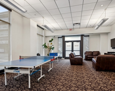 849 N Franklin Street - Photo Thumbnail 20