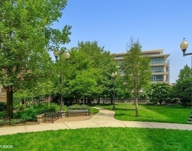 849 N Franklin Street - Photo Thumbnail 30