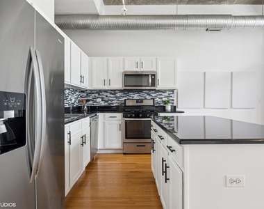 849 N Franklin Street - Photo Thumbnail 7