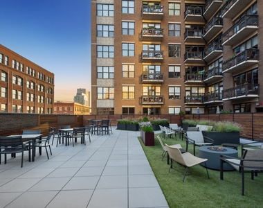 849 N Franklin Street - Photo Thumbnail 33