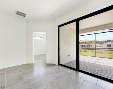 19749 Hinkley Drive - Photo Thumbnail 12
