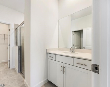 19749 Hinkley Drive - Photo Thumbnail 16
