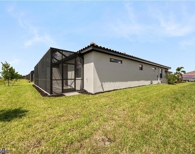 19749 Hinkley Drive - Photo Thumbnail 32