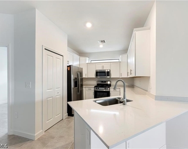 19749 Hinkley Drive - Photo Thumbnail 9