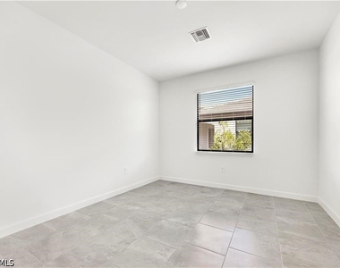 19749 Hinkley Drive - Photo Thumbnail 26