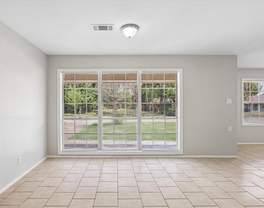 10214 Torrington Lane - Photo Thumbnail 5