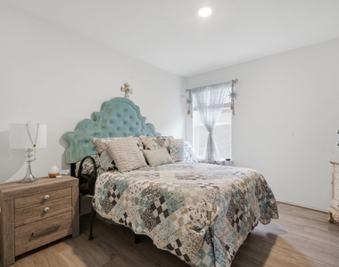 24346 Springfield Valley Drive - Photo Thumbnail 17