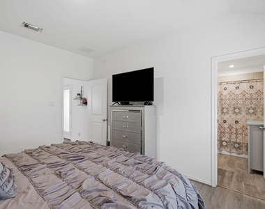 24346 Springfield Valley Drive - Photo Thumbnail 15