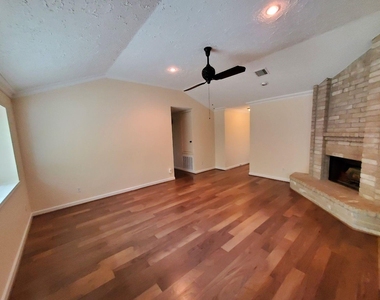 14123 Kathi Lynn Lane - Photo Thumbnail 3