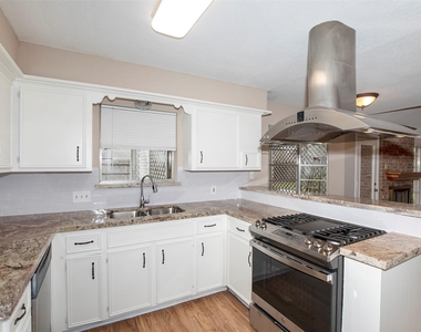 15707 Caprock Drive - Photo Thumbnail 7