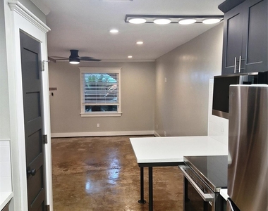 1012 Rutland  3 Street - Photo Thumbnail 7