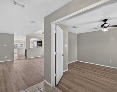 21422 Sunrise Brook Lane - Photo Thumbnail 25
