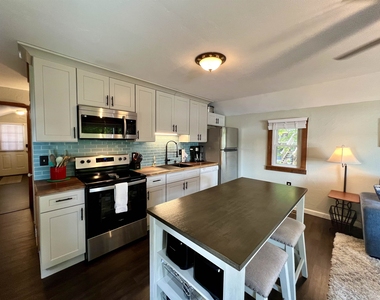 24 Northport - Photo Thumbnail 9
